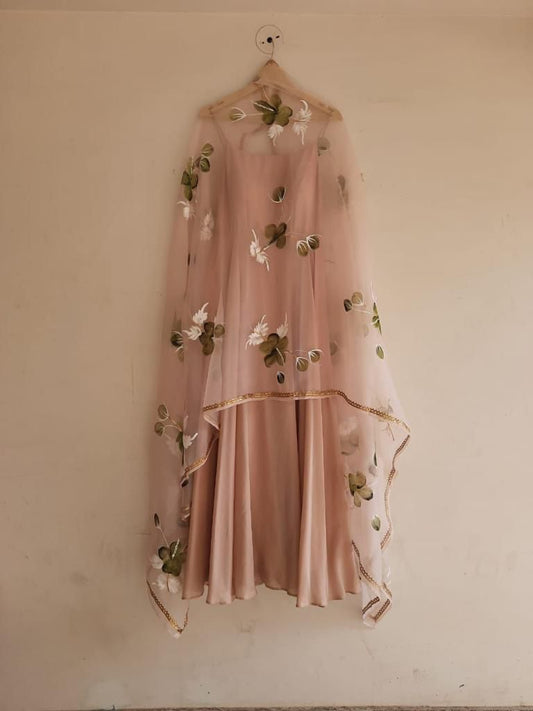 Olive Hibiscus Roses on Dull Rose Organza Dupatta with plain Flaired Silk Kurta