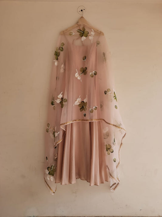 Olive Hibiscus Roses on Dull Rose Organza Dupatta with plain Flaired Silk Kurta