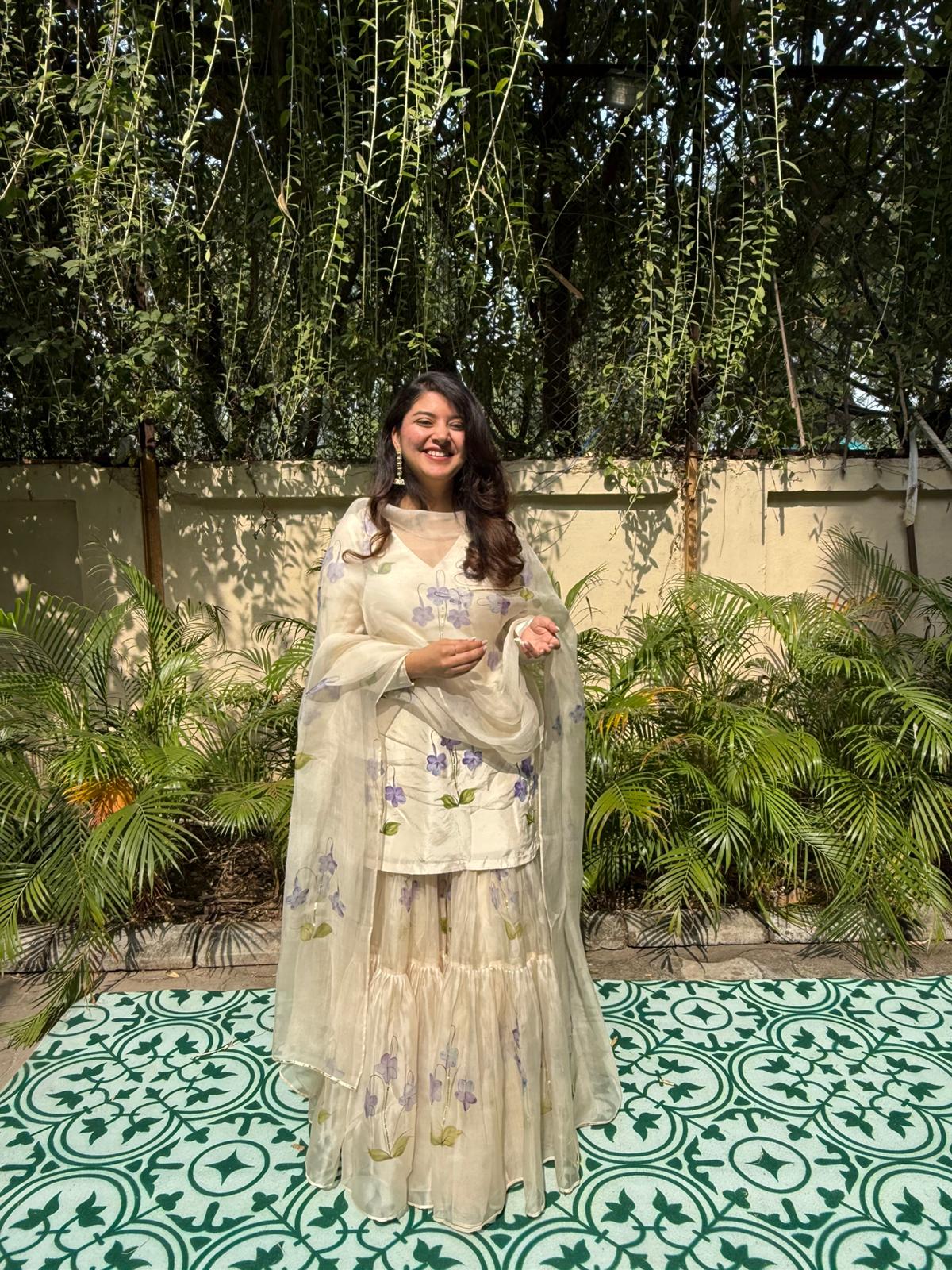 Dunalia's on Dull Ivory Sharara