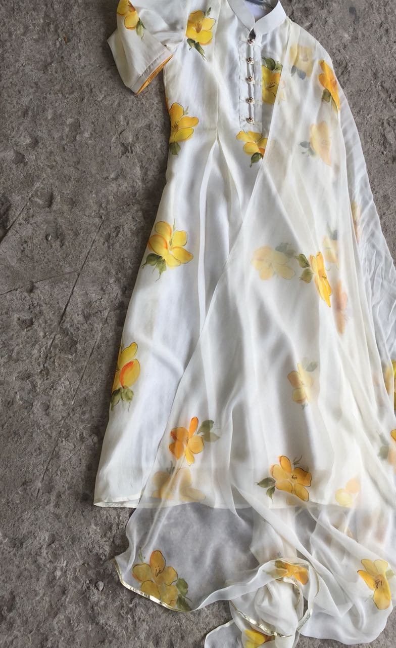 Lemon Apple Rose on Ivory Silk Kurta