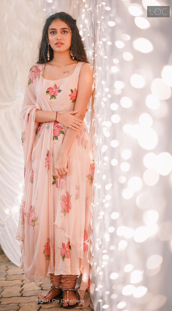 Hibiscus flaired kurta