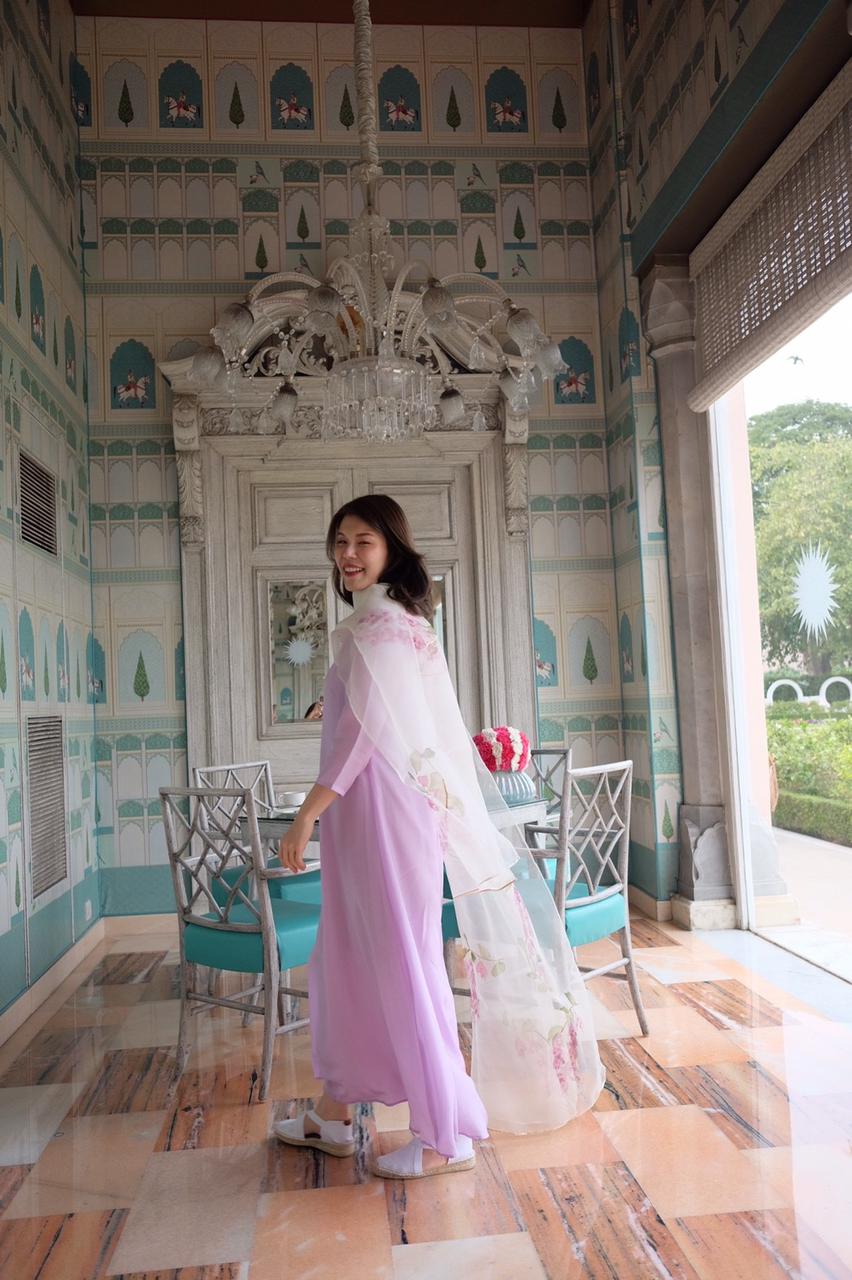 Pheasant Berry's on Ivory Organza Dupatta with Lilac Plain Kurta