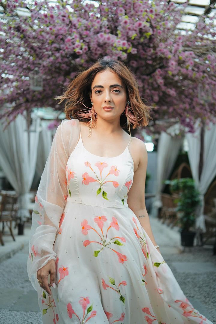 Peach elder flowers on silk Flaired kurta & organza duppata with sequins