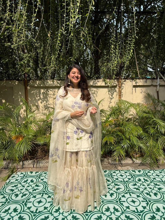 Dunalia's on Dull Ivory Sharara