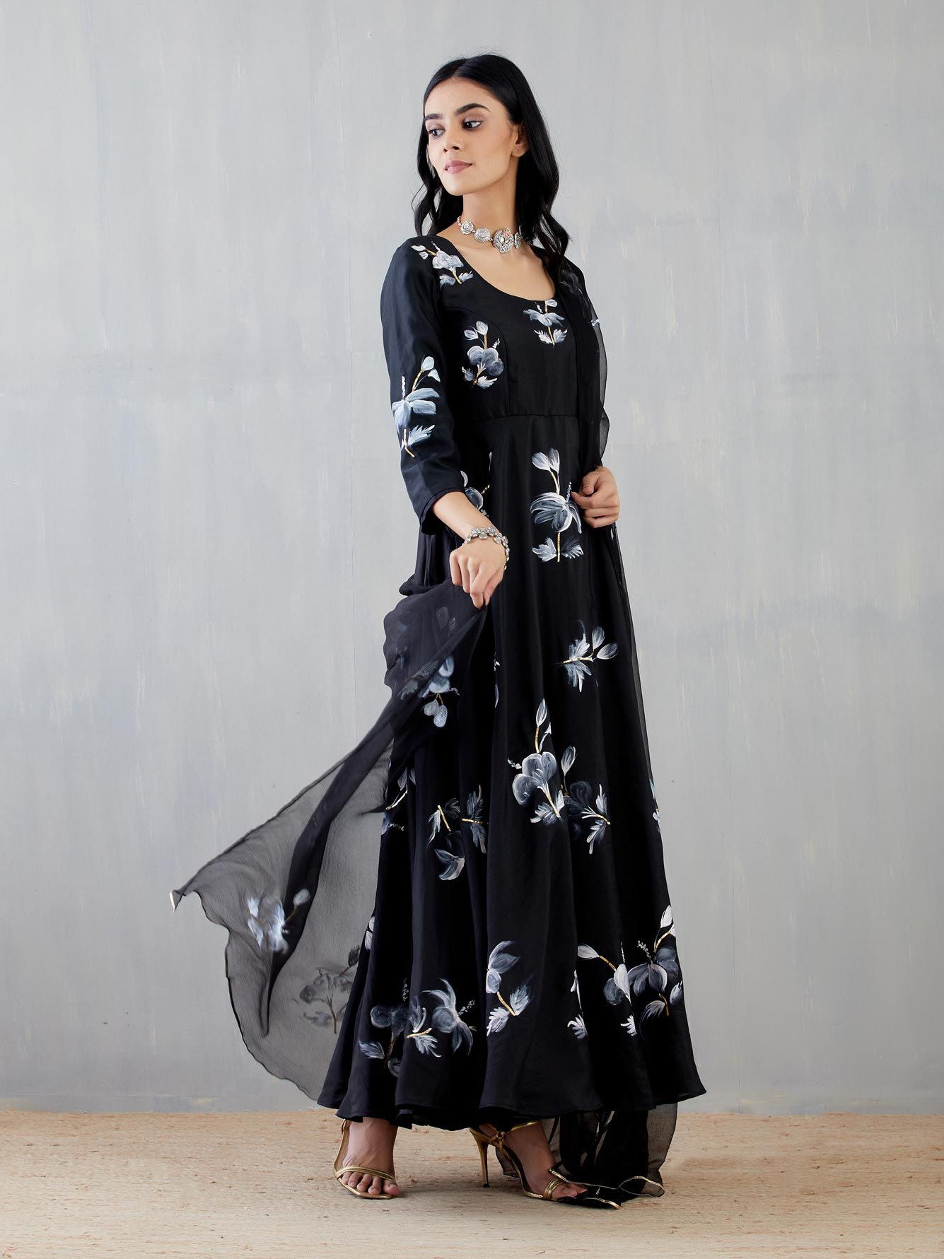 Hibiscus Rose On Charcoal Black