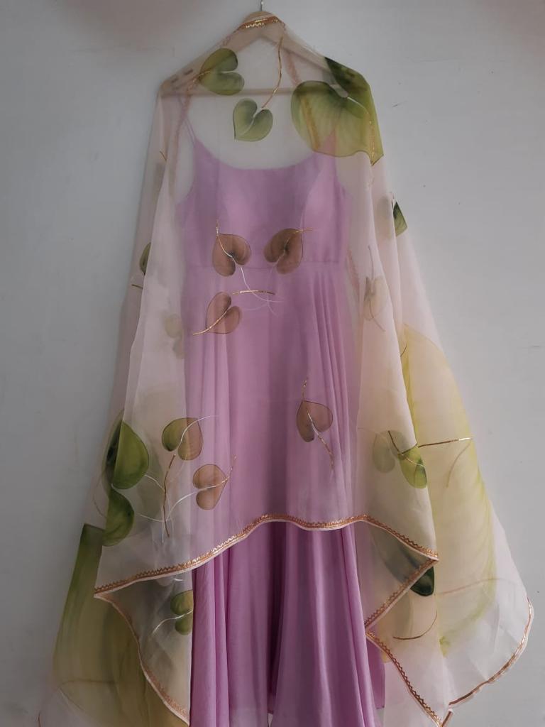 Olive Green Anthuriums on Deep Lilac organza dupatta with plain Spaghetti Strap Kurta