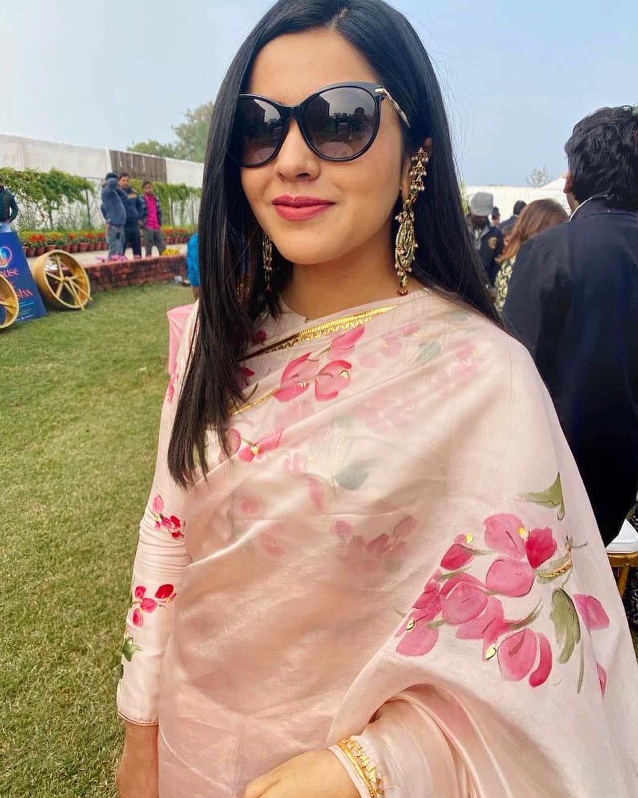 Bouganville’s on Dull rose on silk